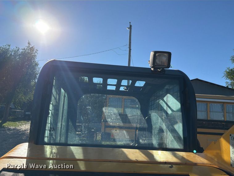 image for item FH6425 2009 JCB 190T skid steer loader