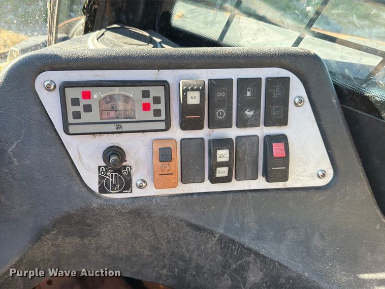 image for item FH6425 2009 JCB 190T skid steer loader