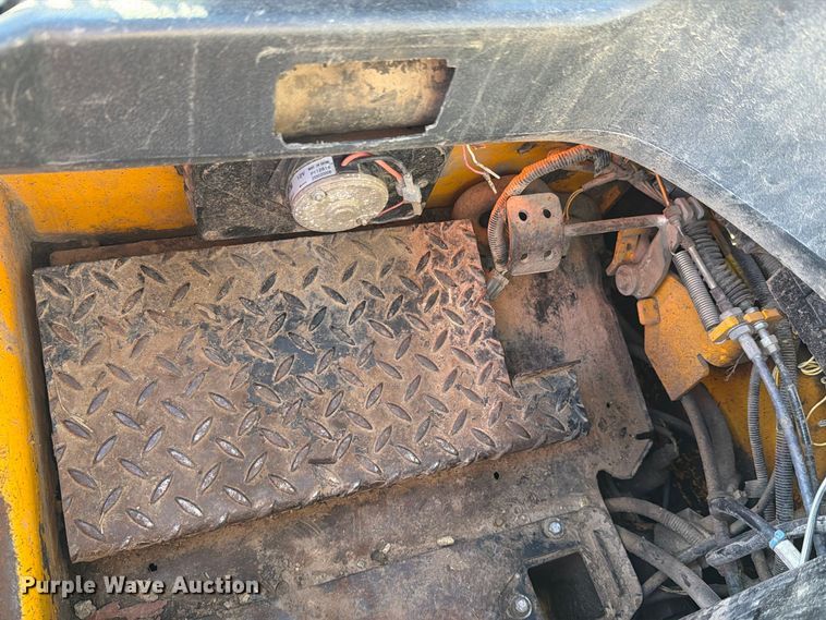 image for item FH6425 2009 JCB 190T skid steer loader
