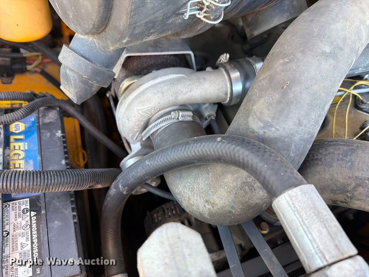 image for item FH6425 2009 JCB 190T skid steer loader