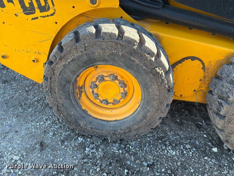 image for item FH6425 2009 JCB 190T skid steer loader
