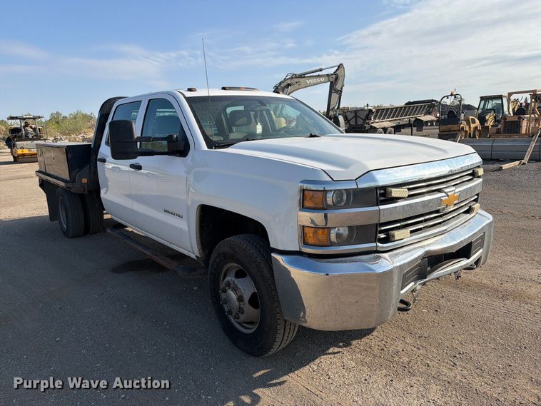 image for item FI0426 2016 Chevrolet Silverado 3500HD Crew Cab pickup truck