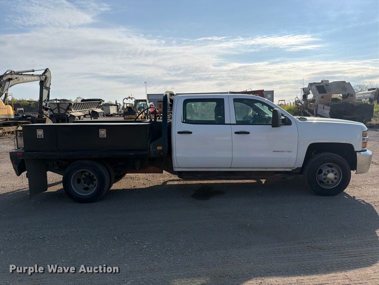 image for item FI0426 2016 Chevrolet Silverado 3500HD Crew Cab pickup truck