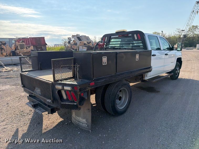 image for item FI0426 2016 Chevrolet Silverado 3500HD Crew Cab pickup truck