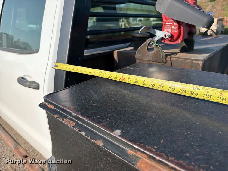 image for item FI0426 2016 Chevrolet Silverado 3500HD Crew Cab pickup truck