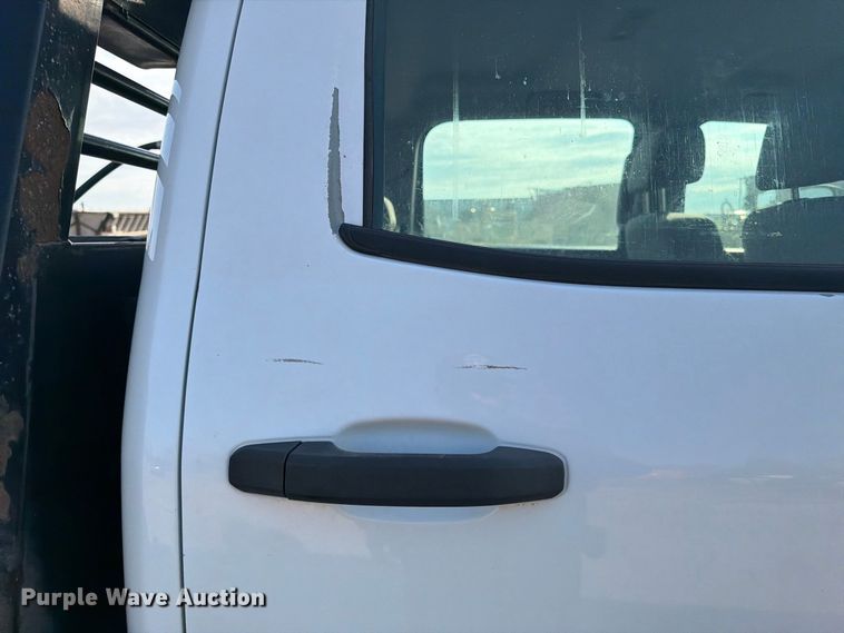 image for item FI0426 2016 Chevrolet Silverado 3500HD Crew Cab pickup truck