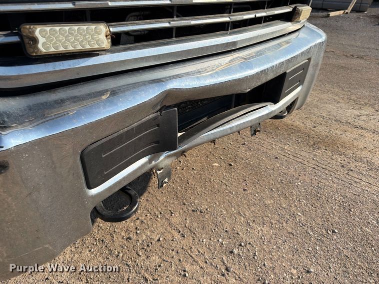 image for item FI0426 2016 Chevrolet Silverado 3500HD Crew Cab pickup truck