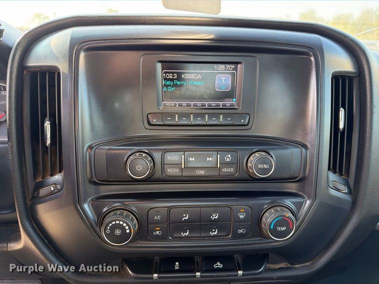 image for item FI0426 2016 Chevrolet Silverado 3500HD Crew Cab pickup truck