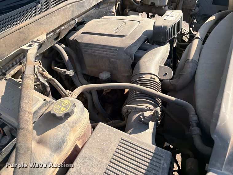 image for item FI0426 2016 Chevrolet Silverado 3500HD Crew Cab pickup truck