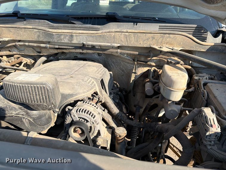image for item FI0426 2016 Chevrolet Silverado 3500HD Crew Cab pickup truck