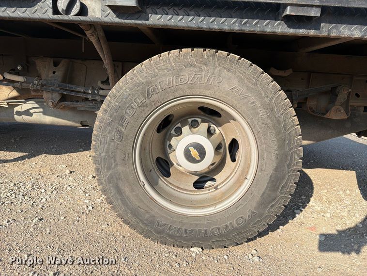 image for item FI0426 2016 Chevrolet Silverado 3500HD Crew Cab pickup truck