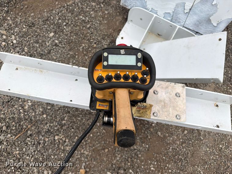 image for item FI0432 Stellar 4421 crane
