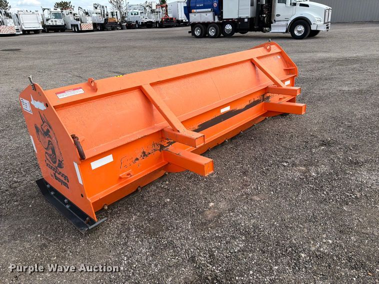 image for item FI0435 Scoop Dogg 26XXXX snow pusher