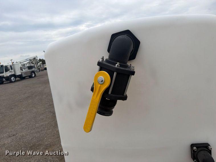 image for item FI0436 Mud mixing system