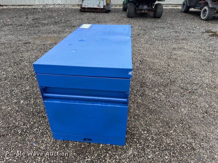 image for item FI0437 toolbox