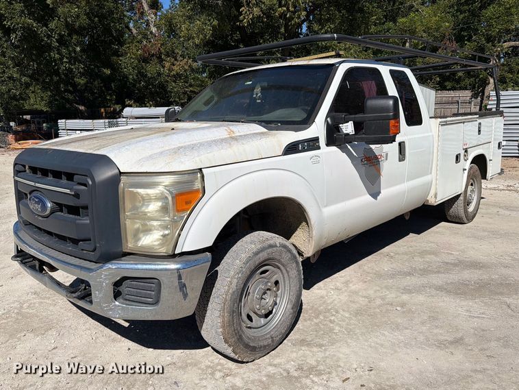 image for item FI0439 2015 Ford F-250 Super Duty Ext. Cab utility bed pickup truck