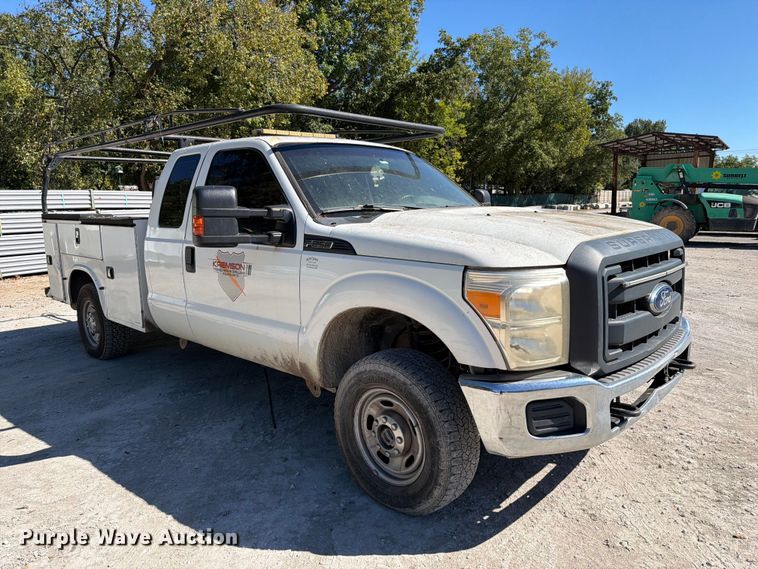 image for item FI0439 2015 Ford F-250 Super Duty Ext. Cab utility bed pickup truck
