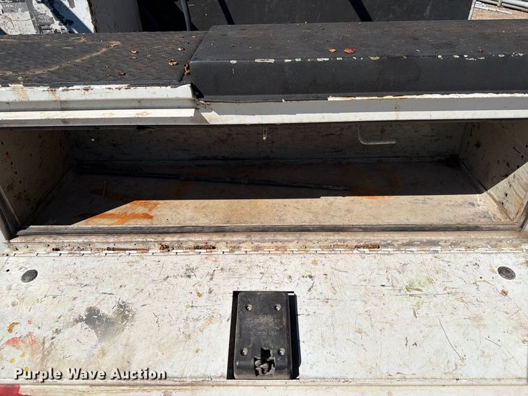 image for item FI0439 2015 Ford F-250 Super Duty Ext. Cab utility bed pickup truck