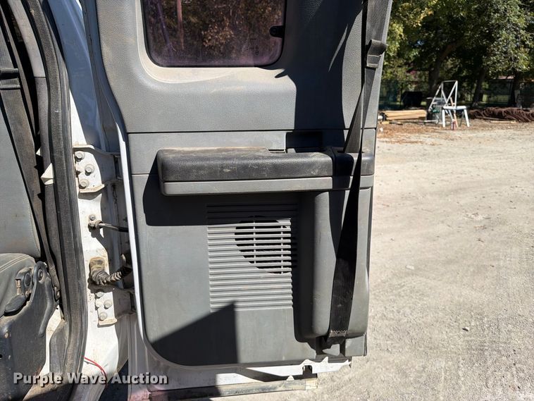 image for item FI0439 2015 Ford F-250 Super Duty Ext. Cab utility bed pickup truck