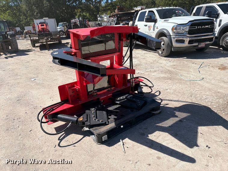 image for item FI0441 2025 GIYI GY-TS29 skid steer tree shear