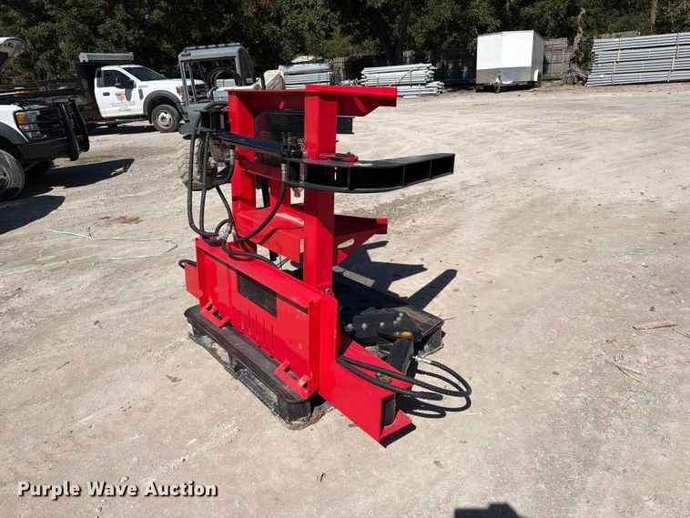 image for item FI0441 2025 GIYI GY-TS29 skid steer tree shear