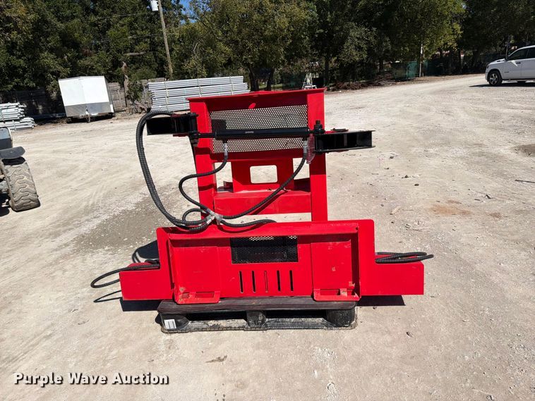image for item FI0441 2025 GIYI GY-TS29 skid steer tree shear
