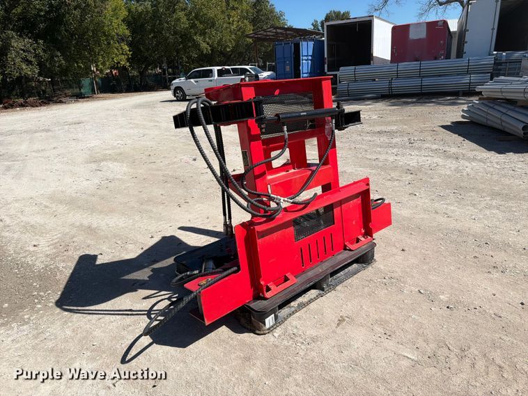 image for item FI0441 2025 GIYI GY-TS29 skid steer tree shear