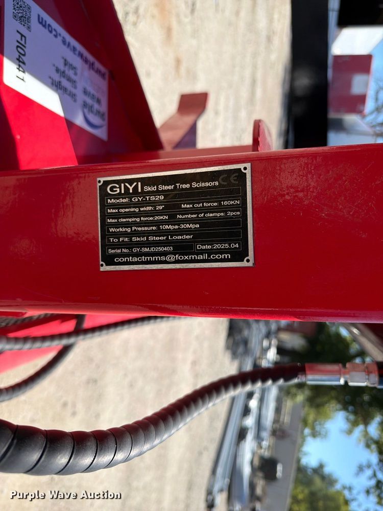 image for item FI0441 2025 GIYI GY-TS29 skid steer tree shear