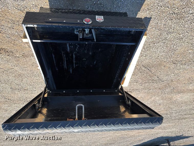 image for item FI0449 Weatherguard toolbox