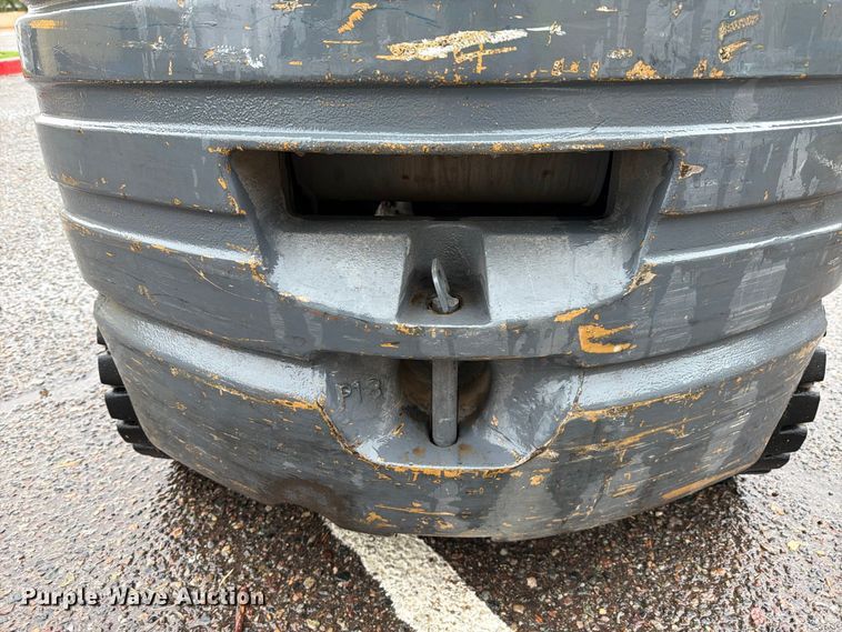 image for item FI2033 1999 Toyota 42-6FGU18 forklift