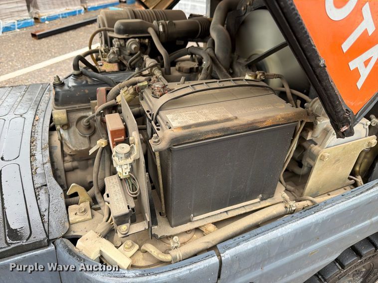 image for item FI2033 1999 Toyota 42-6FGU18 forklift