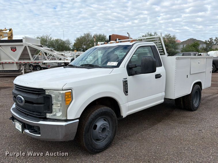 image for item FI2035 2017 Ford F350 Super Duty utility bed pickup truck