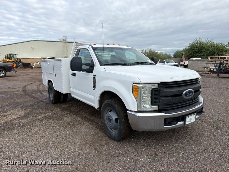 image for item FI2035 2017 Ford F350 Super Duty utility bed pickup truck