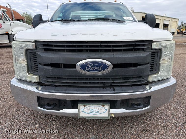 image for item FI2035 2017 Ford F350 Super Duty utility bed pickup truck
