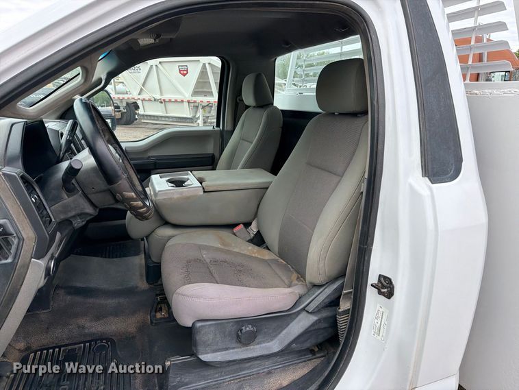 image for item FI2035 2017 Ford F350 Super Duty utility bed pickup truck