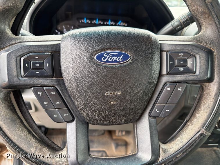 image for item FI2035 2017 Ford F350 Super Duty utility bed pickup truck