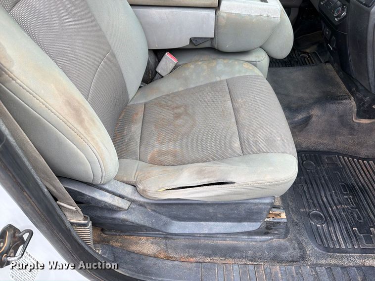 image for item FI2035 2017 Ford F350 Super Duty utility bed pickup truck