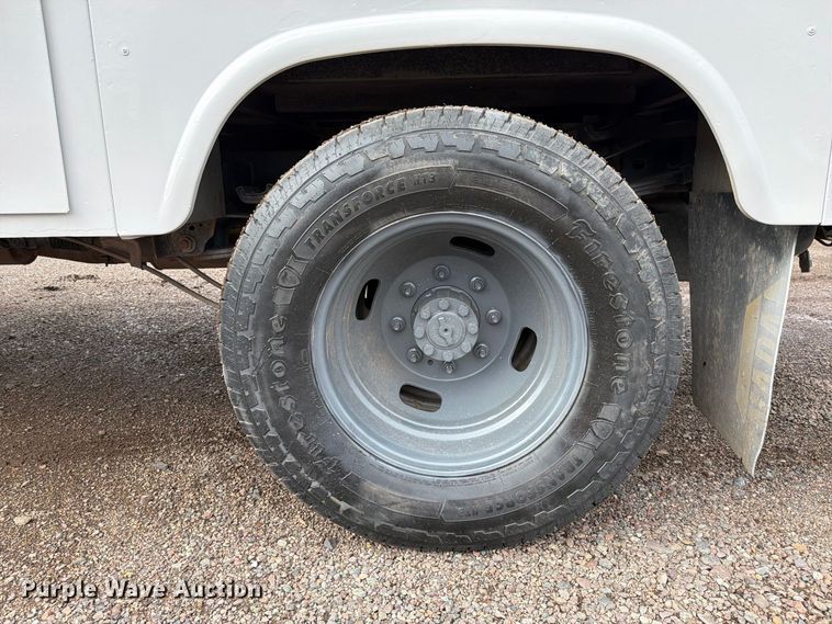 image for item FI2035 2017 Ford F350 Super Duty utility bed pickup truck