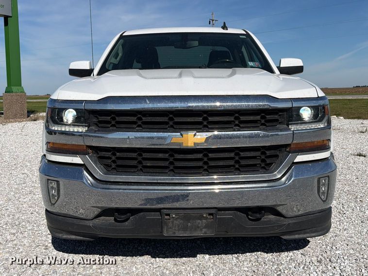 image for item FJ2022 2019 Chevrolet Silverado 1500 Ext. Cab pickup truck