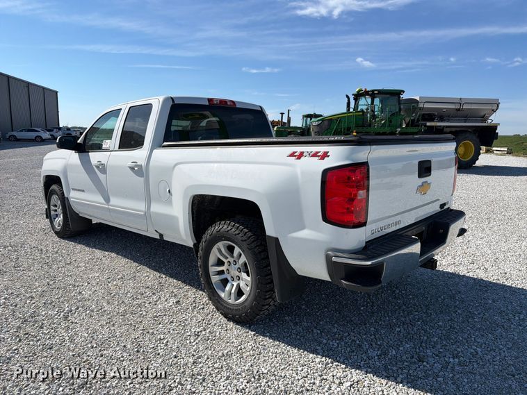 image for item FJ2022 2019 Chevrolet Silverado 1500 Ext. Cab pickup truck