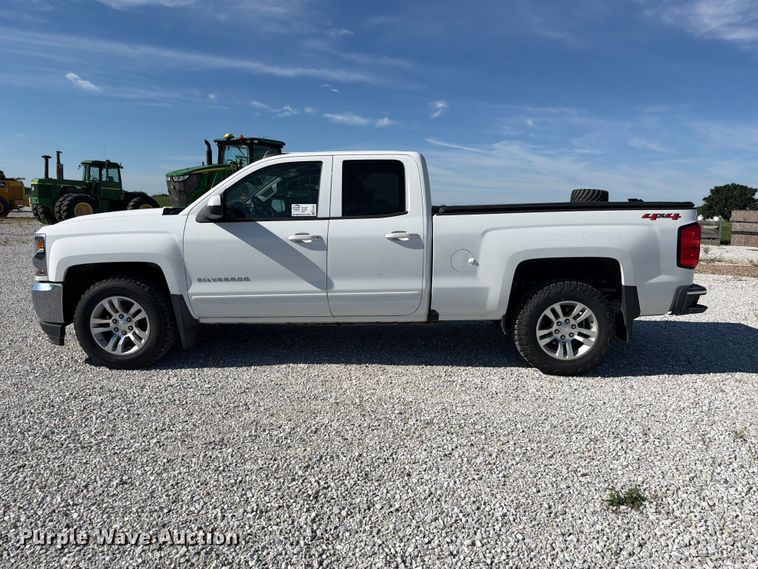 image for item FJ2022 2019 Chevrolet Silverado 1500 Ext. Cab pickup truck