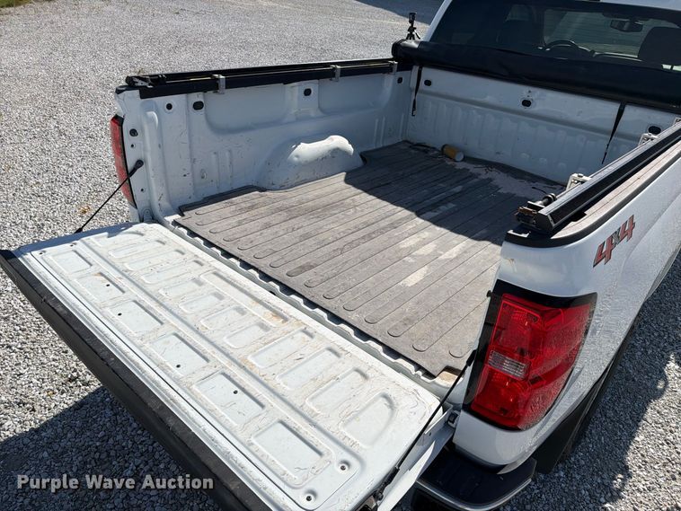 image for item FJ2022 2019 Chevrolet Silverado 1500 Ext. Cab pickup truck