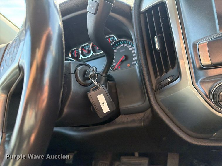 image for item FJ2022 2019 Chevrolet Silverado 1500 Ext. Cab pickup truck