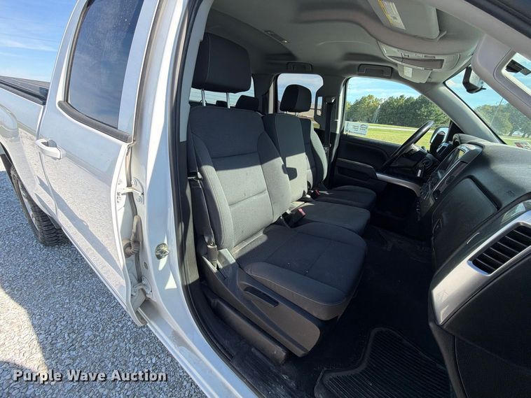 image for item FJ2022 2019 Chevrolet Silverado 1500 Ext. Cab pickup truck