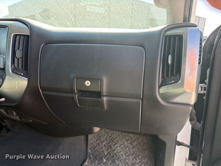 image for item FJ2022 2019 Chevrolet Silverado 1500 Ext. Cab pickup truck