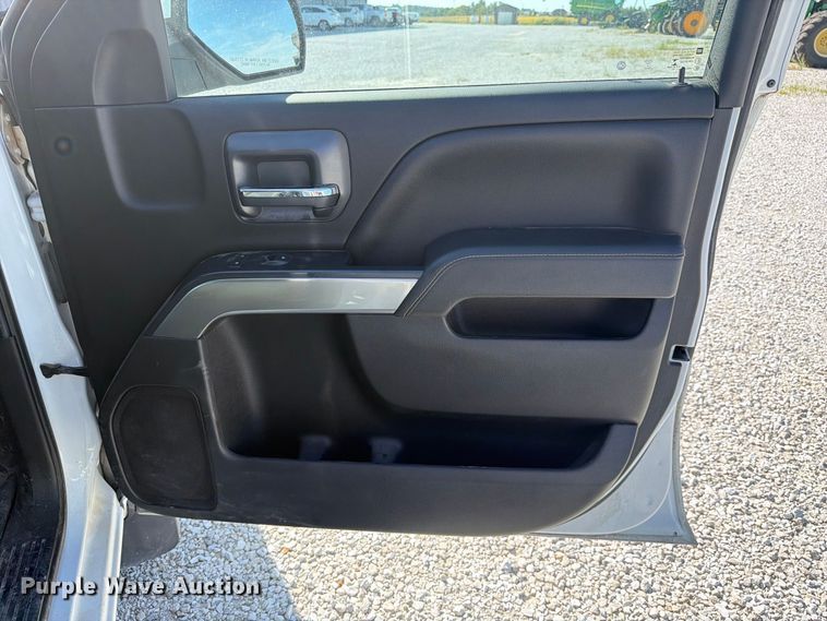 image for item FJ2022 2019 Chevrolet Silverado 1500 Ext. Cab pickup truck