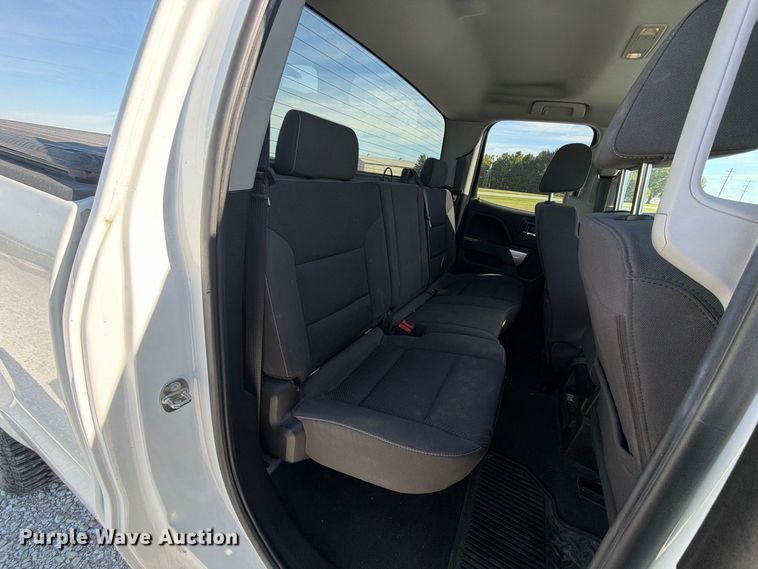 image for item FJ2022 2019 Chevrolet Silverado 1500 Ext. Cab pickup truck