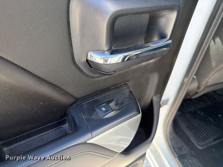 image for item FJ2022 2019 Chevrolet Silverado 1500 Ext. Cab pickup truck