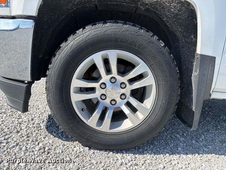 image for item FJ2022 2019 Chevrolet Silverado 1500 Ext. Cab pickup truck