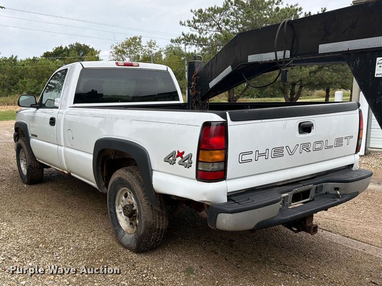 image for item FK3498 2005 Chevrolet Silverado pickup truck